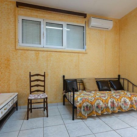 Garden Apartment 레팀노 외부 사진